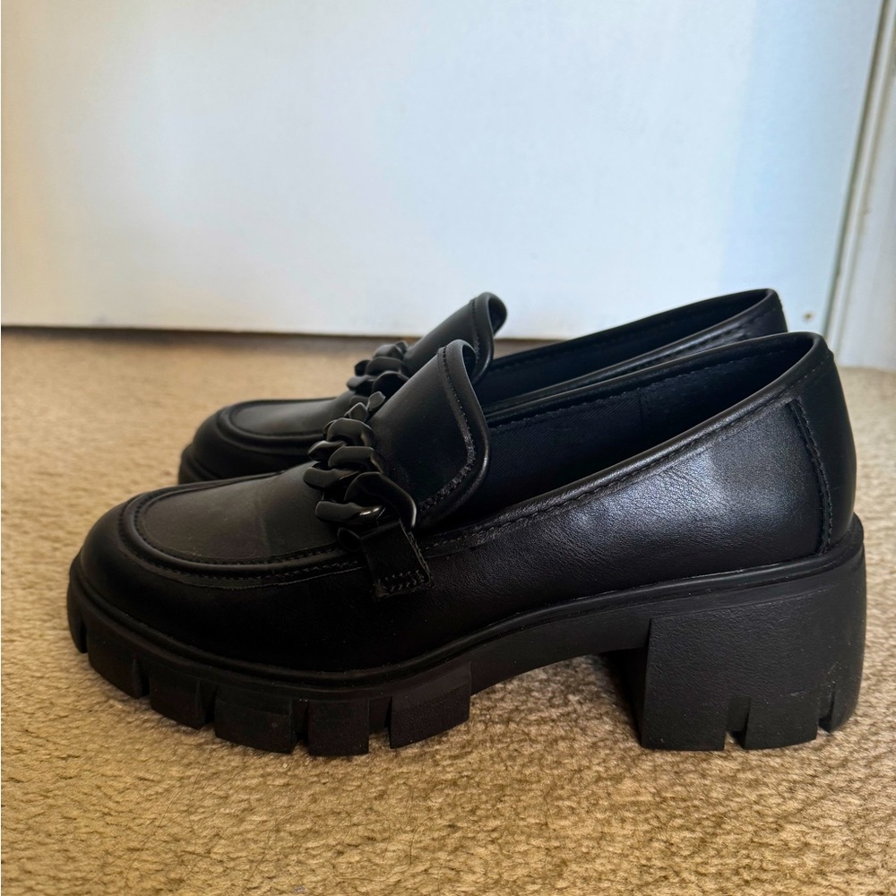 Madden girl heeled loafers